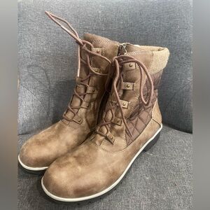 NWOT JBU WATERPROOF Brown Quilted Winter Boots